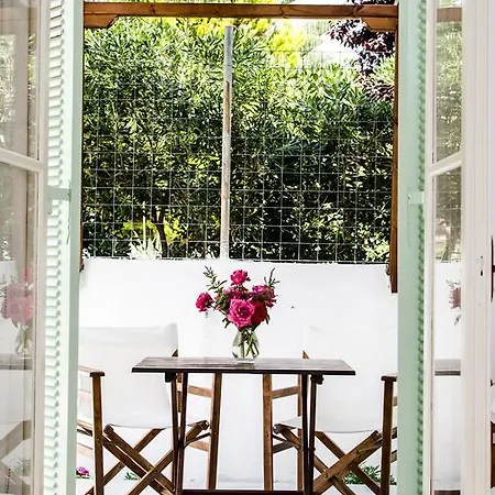 Georgias House شقة سكيروس